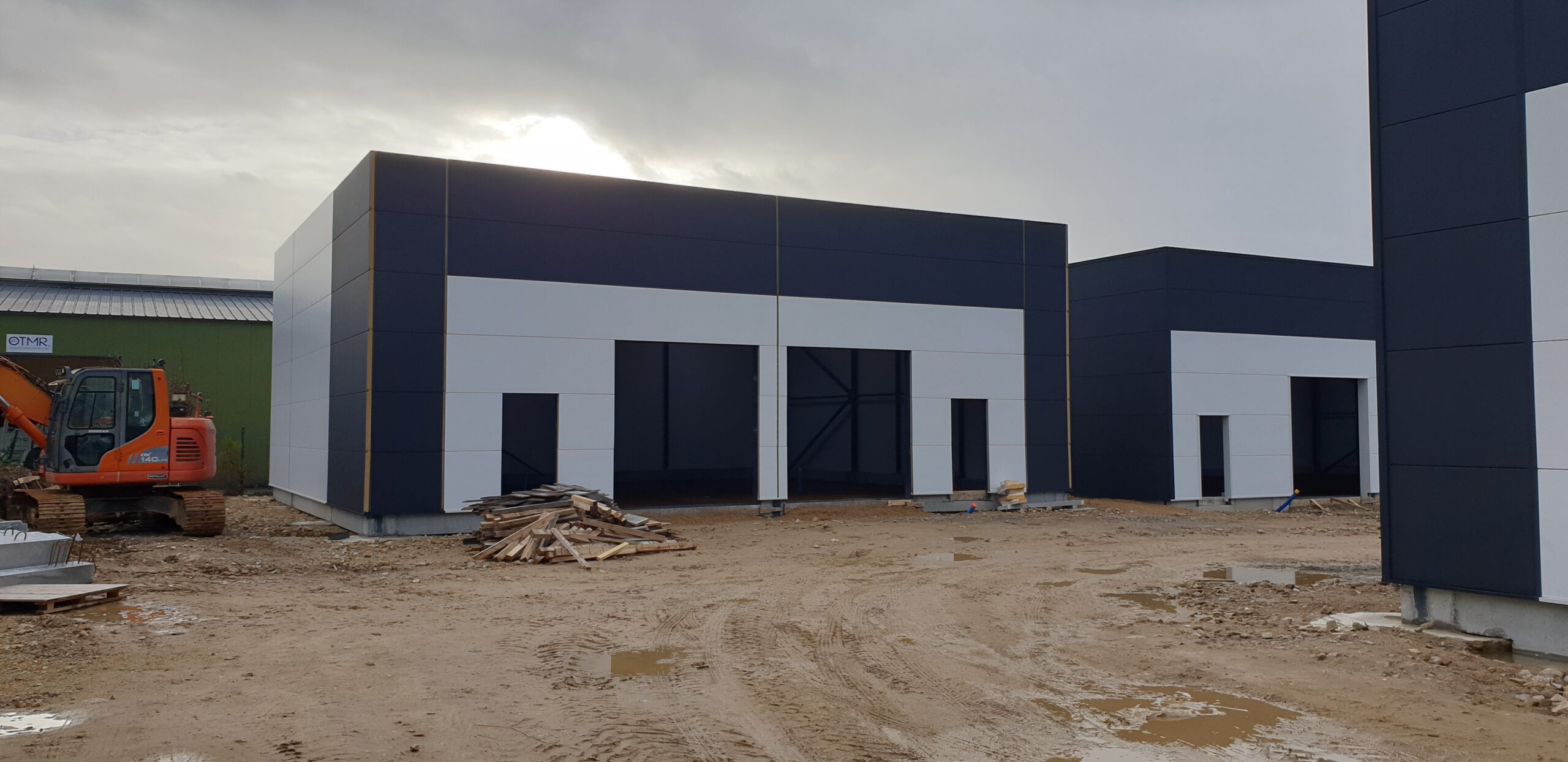 Location local d’activités 300m²